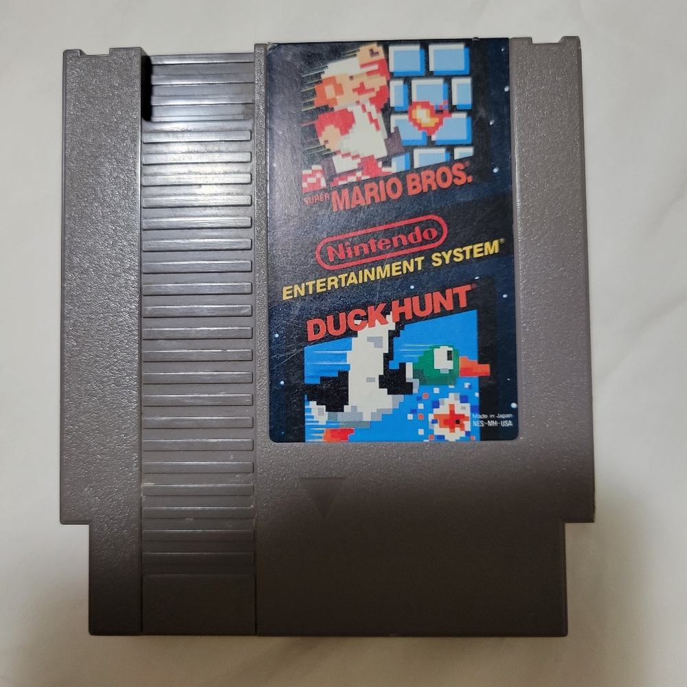 Nintendo entertainment system super mario bro duck hunt game.